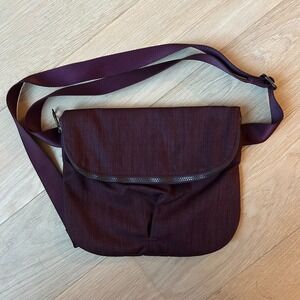 Lululemon 2016 All Day Backpack Removable Crossbody Waist Bag Burgundy Cassis